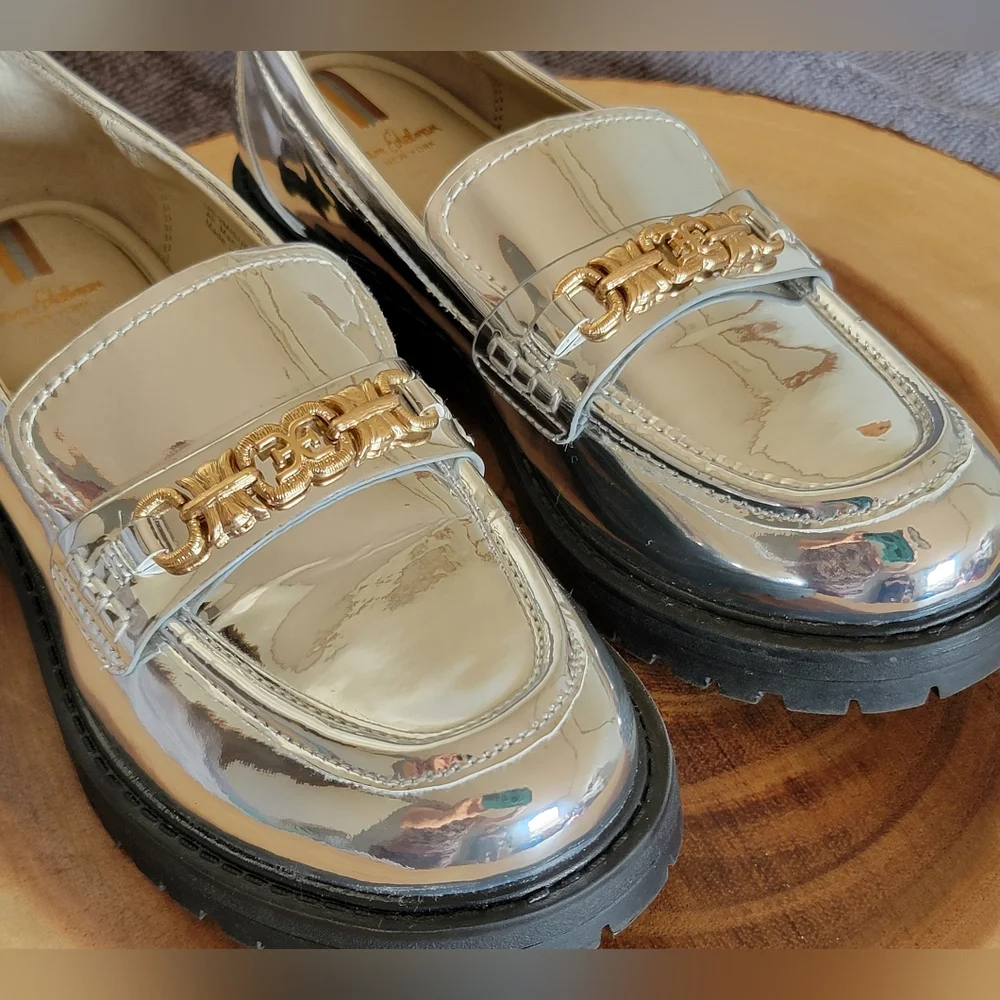 Sam Edelman Kids Sz 2 Teo Platform Metallic Silver Loafers with Gold Chain